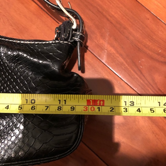 Nine West Black Snake Skin Trendy Boho Purse - Picture 7 of 8